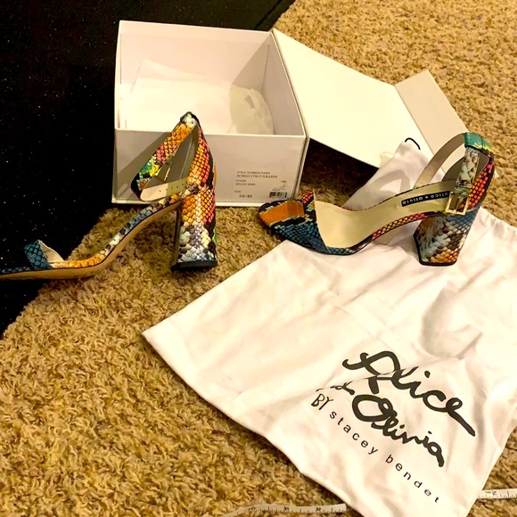 Alice and Olivia Lillian snake print - Picture 2 of 6